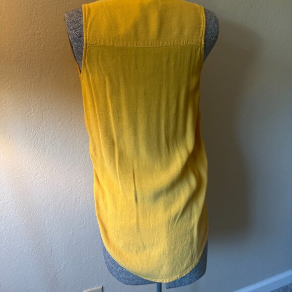 Treasure & Bond Button Down Blouse with Ruffle Collar XXS - Picture 9 of 10